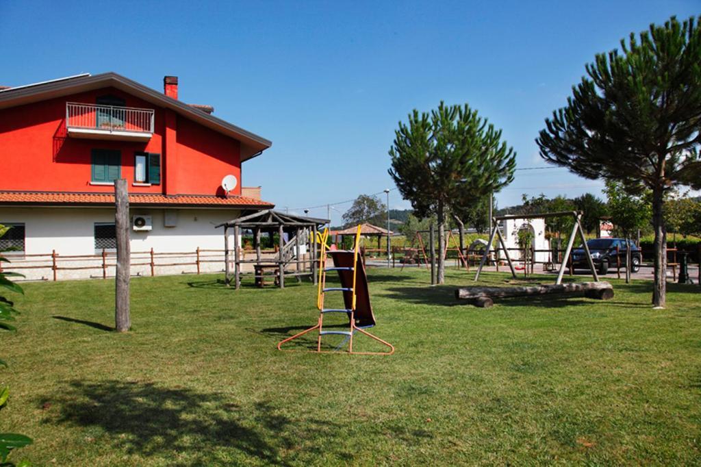 Azienda Agrituristica Pericle 몬텔라 외부 사진