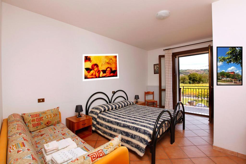 Azienda Agrituristica Pericle 몬텔라 외부 사진