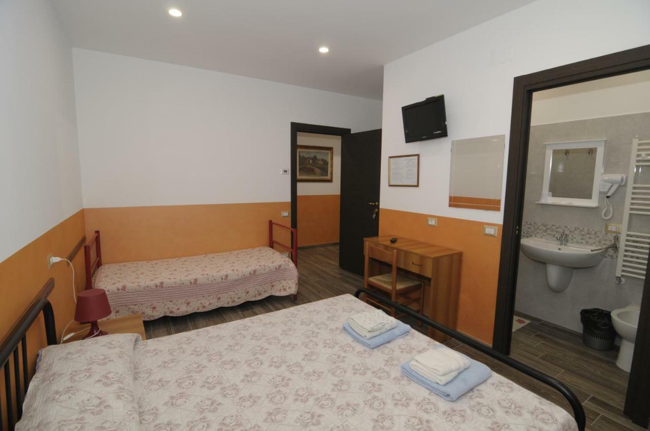 Azienda Agrituristica Pericle 몬텔라 외부 사진